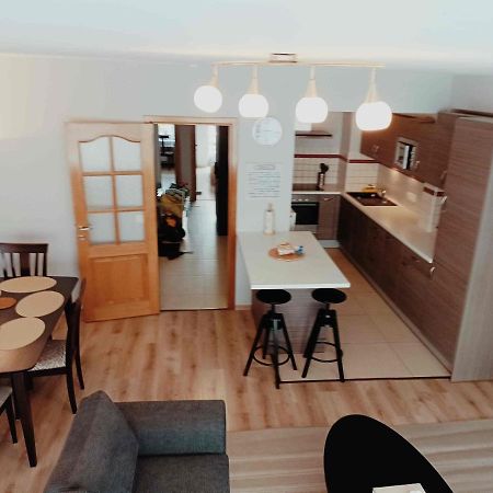 Cozy 2 Bedroom Apartment - Metro Montgomery 브뤼셀 외부 사진