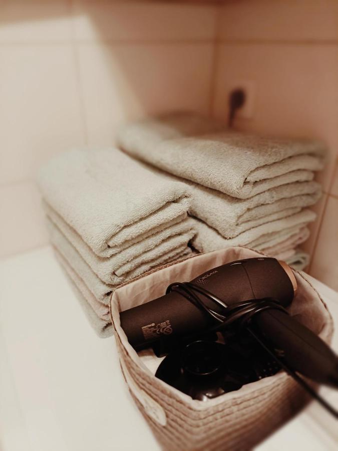 Cozy 2 Bedroom Apartment - Metro Montgomery 브뤼셀 외부 사진